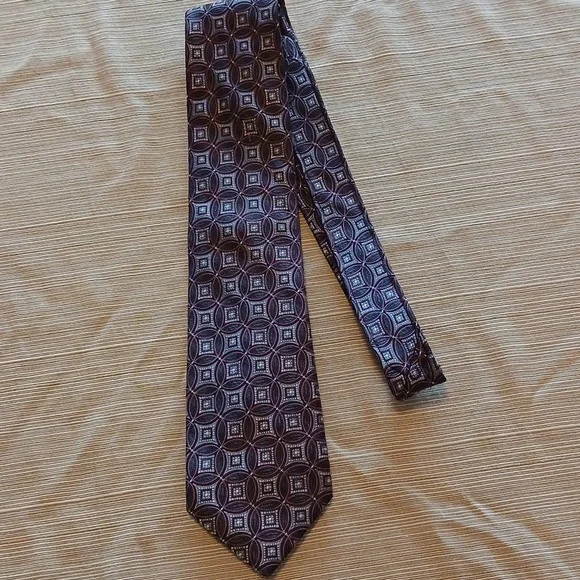 PRONTO• UOMO Couture Geometric Patterned Tie - Burgundy/Blue/Grey - Picture 6 of 6